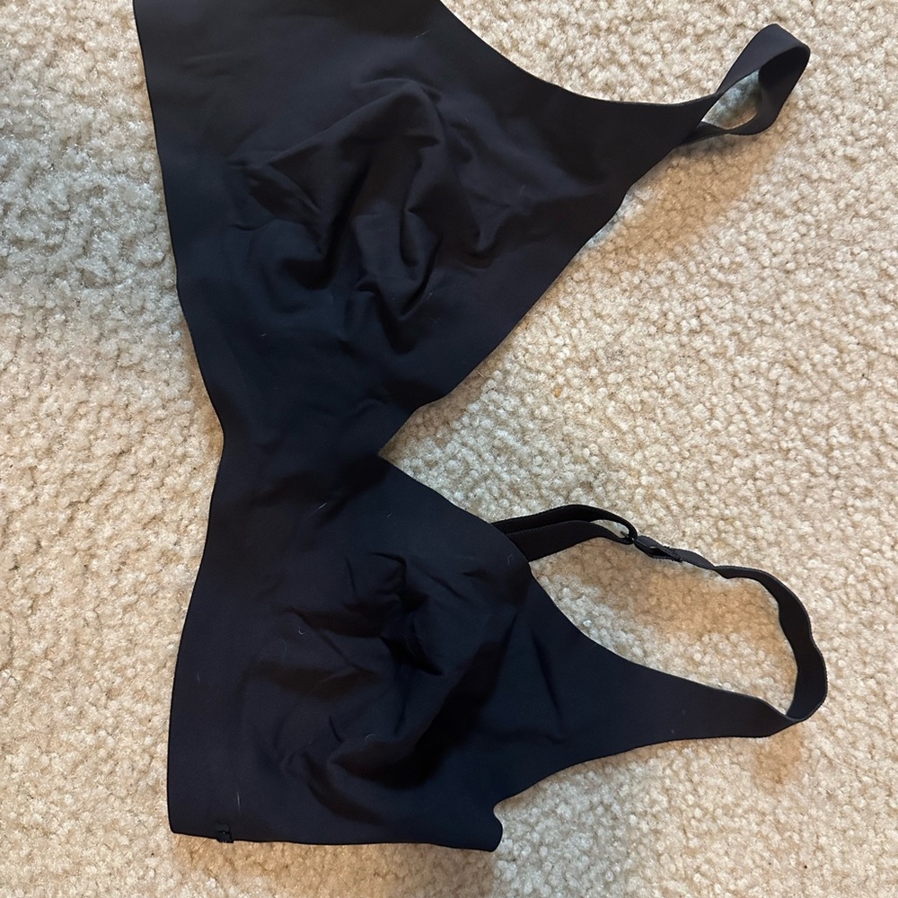 SKIMS Onyx Wireless Bra